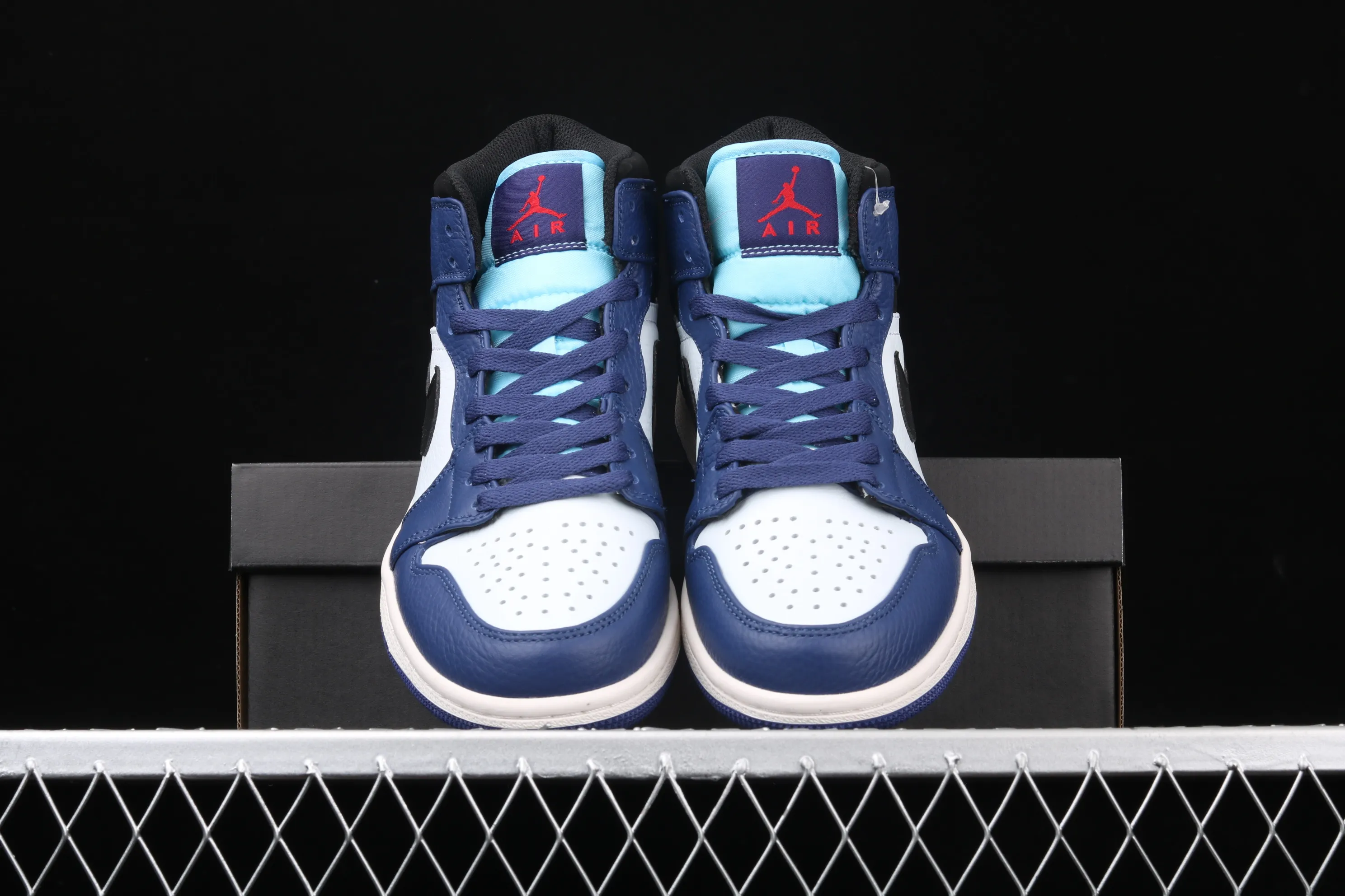 All categories Air Jordan Jordan series basketball shoes Air Jordan 1 Mid Air Jordan 1 Mid AJ1 Joe 1 mid-top‌full head layer‎cultural basketball‌ball‎shoes 852542-400